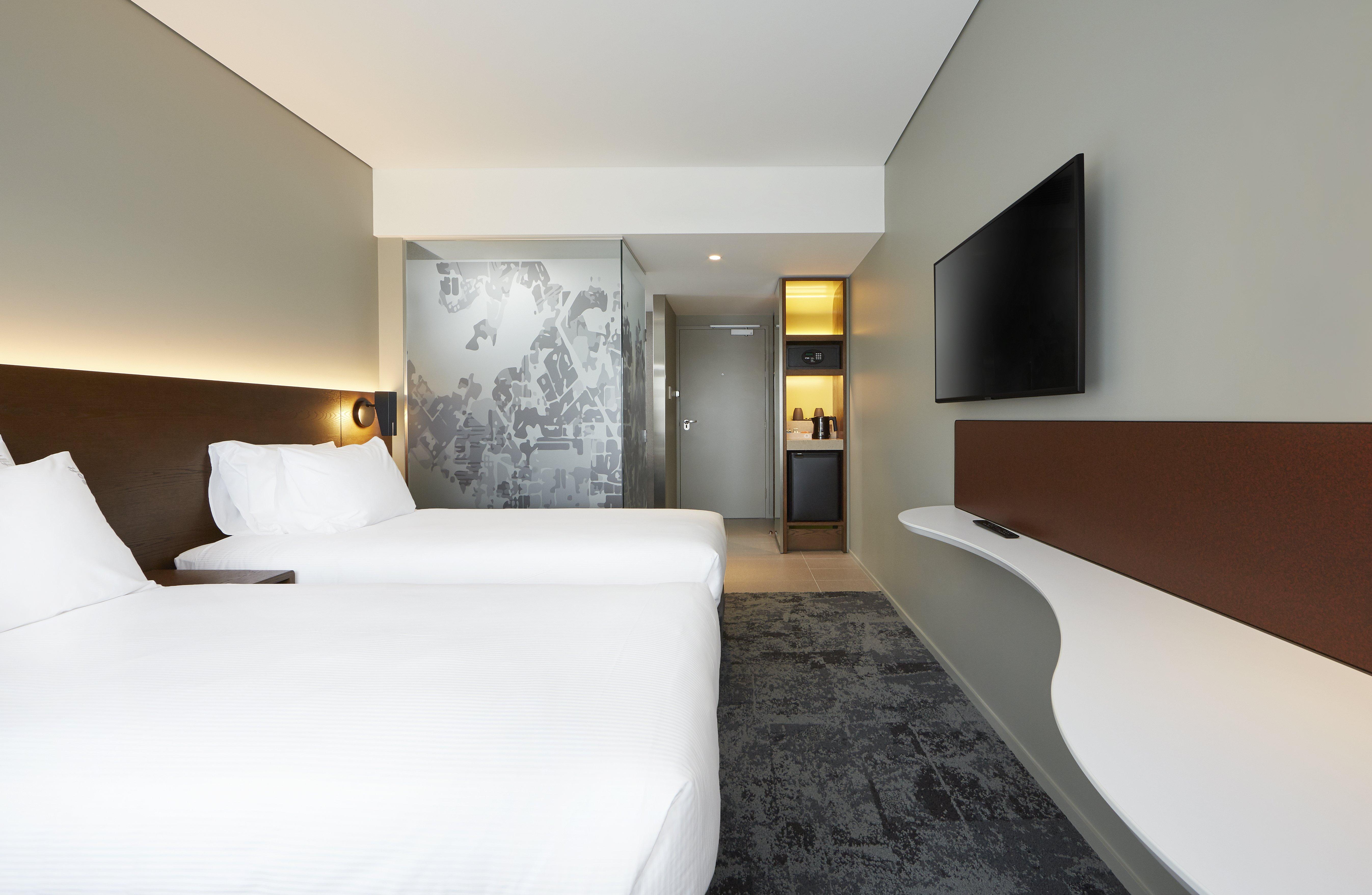 Holiday Inn Express Newcastle By Ihg Exterior photo