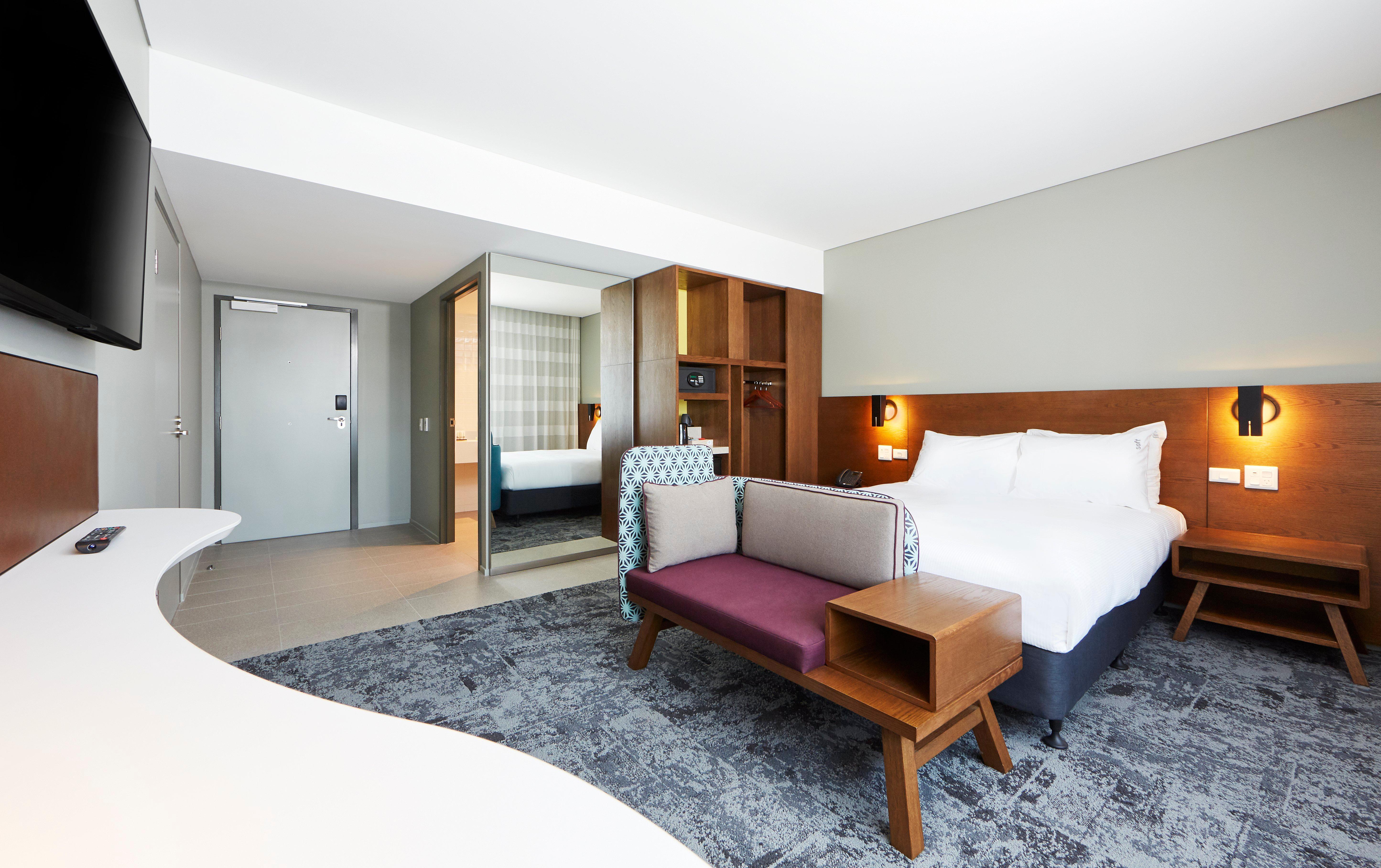 Holiday Inn Express Newcastle By Ihg Exterior photo