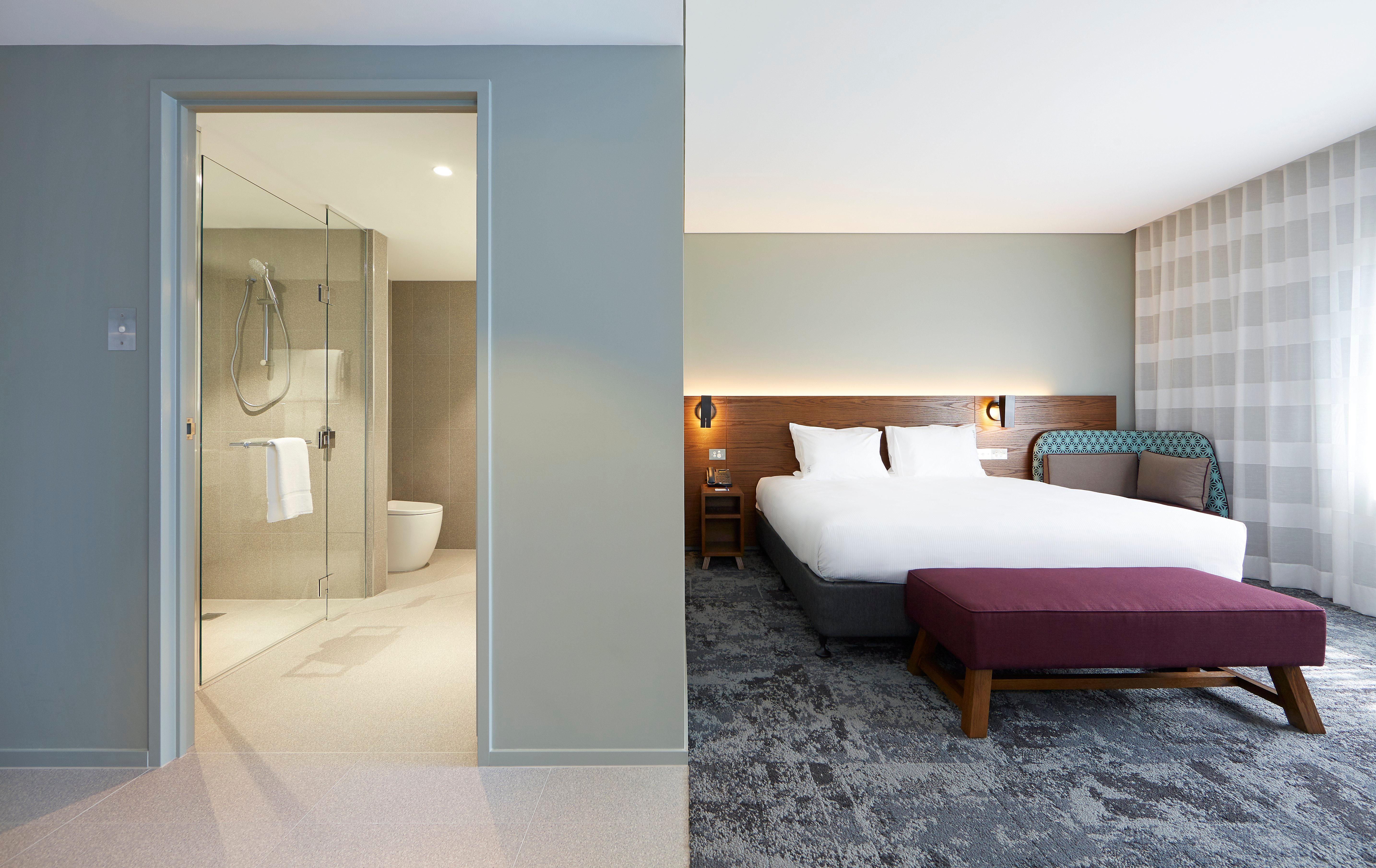 Holiday Inn Express Newcastle By Ihg Exterior photo